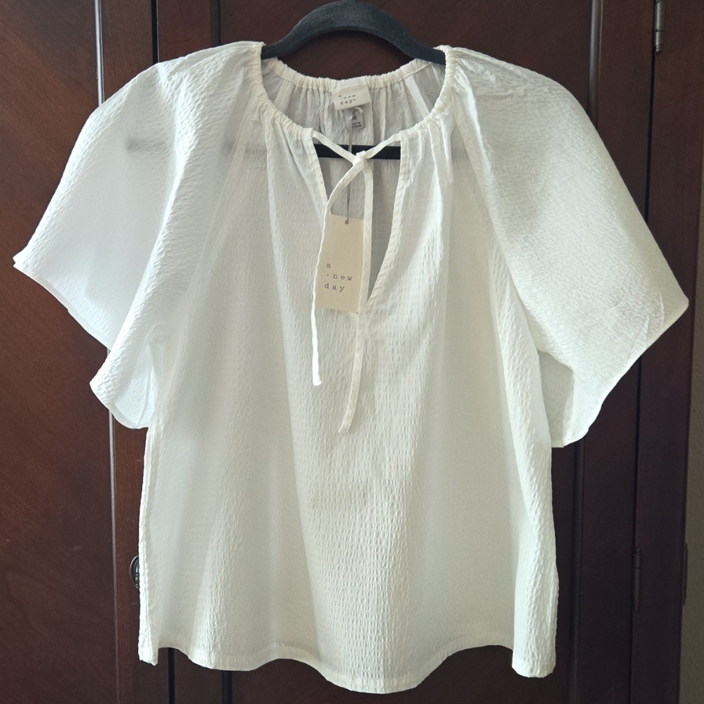 🌺 NWT A New Day Short Sleeved Blouse, Sz XS